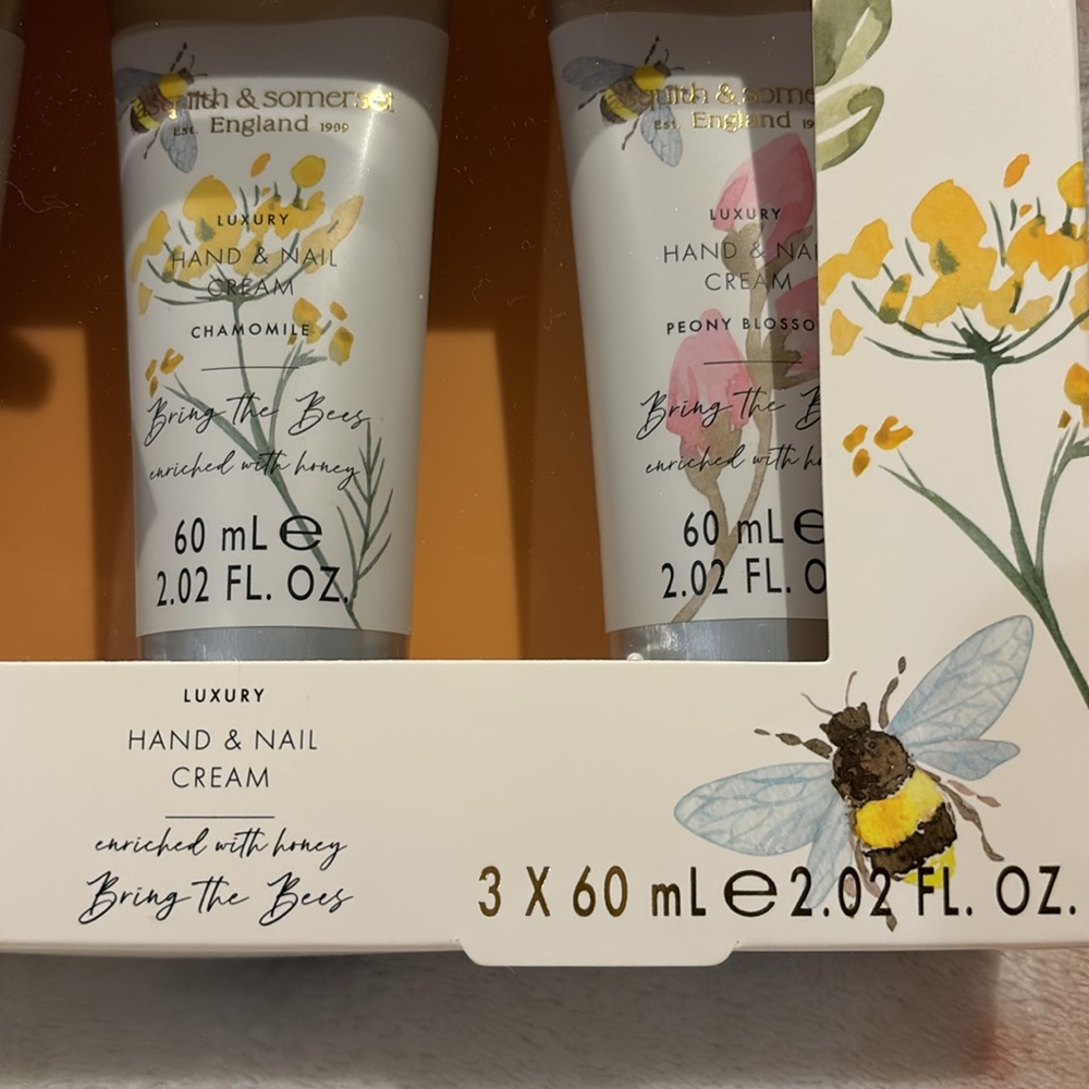 Asquith & Somerset England Luxury Hand & Nail Cream Set NWT honey enriched 3x2oz - Picture 3 of 16